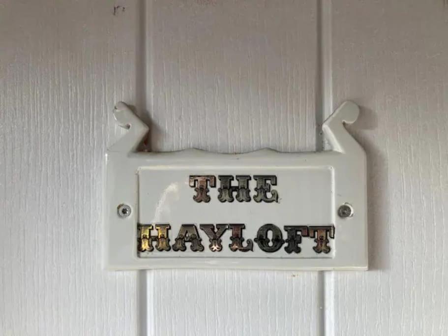 アバーガベニーThe Hayloftアパートメント エクステリア 写真